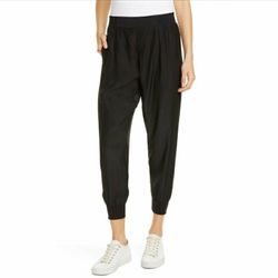 ATM Anthony Thomas Melillo Black 100% Silk Joggers Pants Size M


The ease of a tailored jogger meets the elevated feel of pure silk in these beautifu