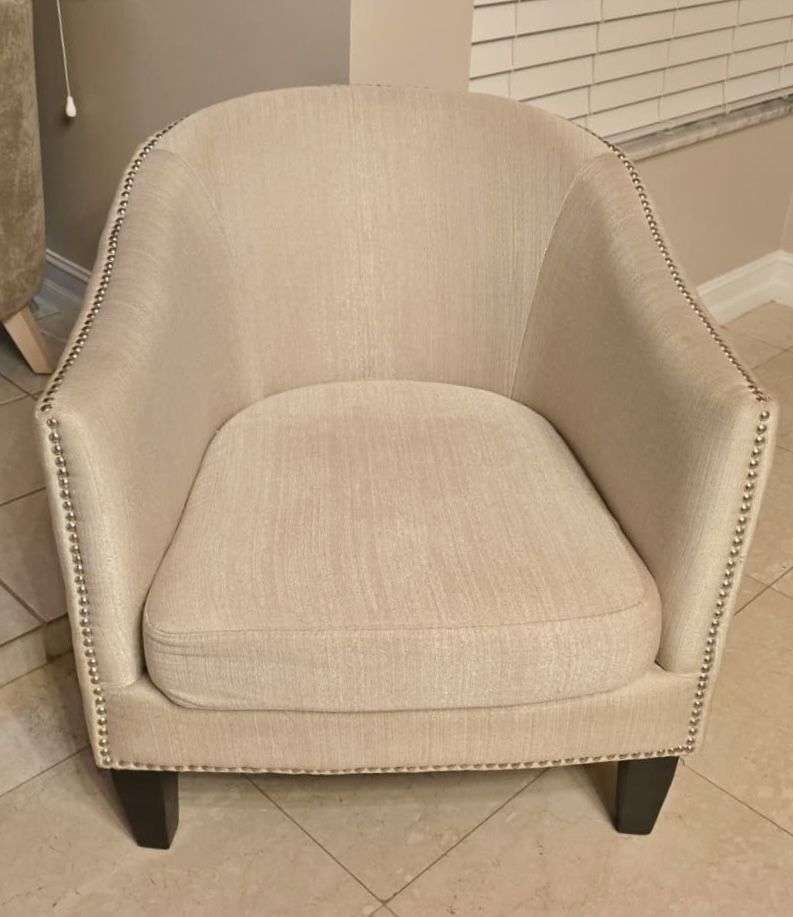Single Barrel Accent Chair With Nailhead Trim