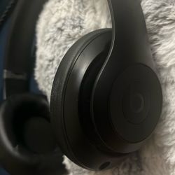 Beats Studio Pro 