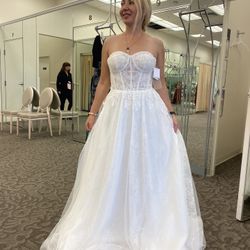 Wedding dress