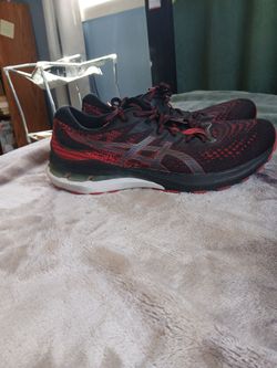 ASICS Gel-Kayano 28