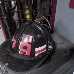 1044 Fire Helmet