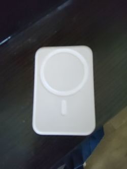 Apple charging block
