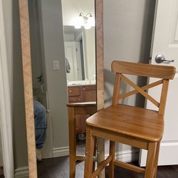 Mirror and high chair