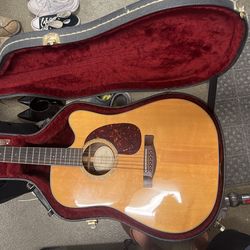 Guitar Fender Acoustic Amplified