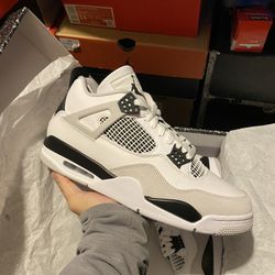 DS Jordan Military Black 4s size 11