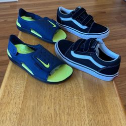 LIKE NEW 2 PAIR LEATHER VANS and NIKE SLIDES Size 3Y Children Shoes
