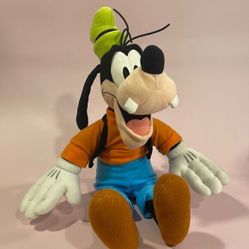 Disney’s Dumbo the Elephant Stuffed Animal Disney Store Patch 12” tall Excelle… 