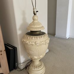 Vintage Urn Style Lamp