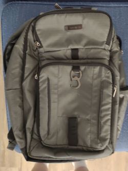 Samsonite backpack (grey, excellent condition)