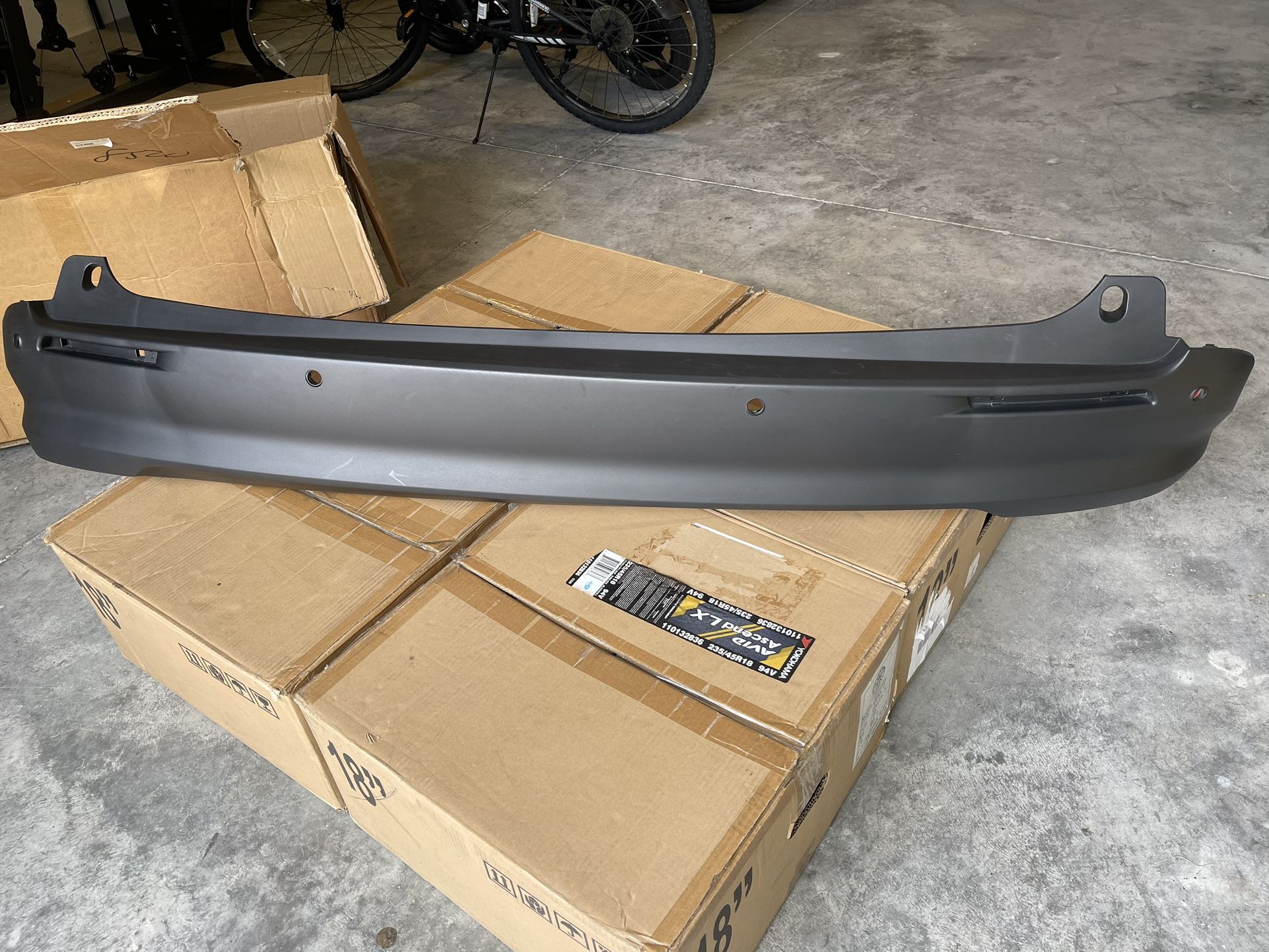 21~25 Toyota Sienna LE/ XLE OEM Rear Bumper cover