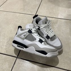 Jordan Retro 4 military black