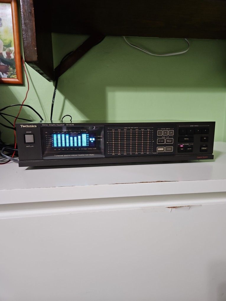 TECHNICS GRAPHIC EQUALIZER SPECTRUM ANALIZER