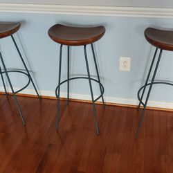 Excellent condition West elm Bar stools and free wall art