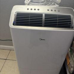 Midea Portable Air Conditioner 12000 BTU 
