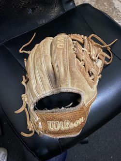 Wilson A200 Brown and Tan Size 11.5