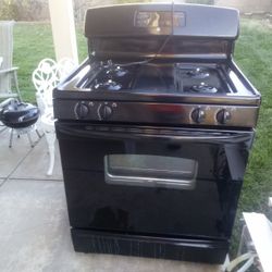 GE Gas Stove, Everything Works 