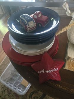 PATRIOTIC Red/white/blue dishware