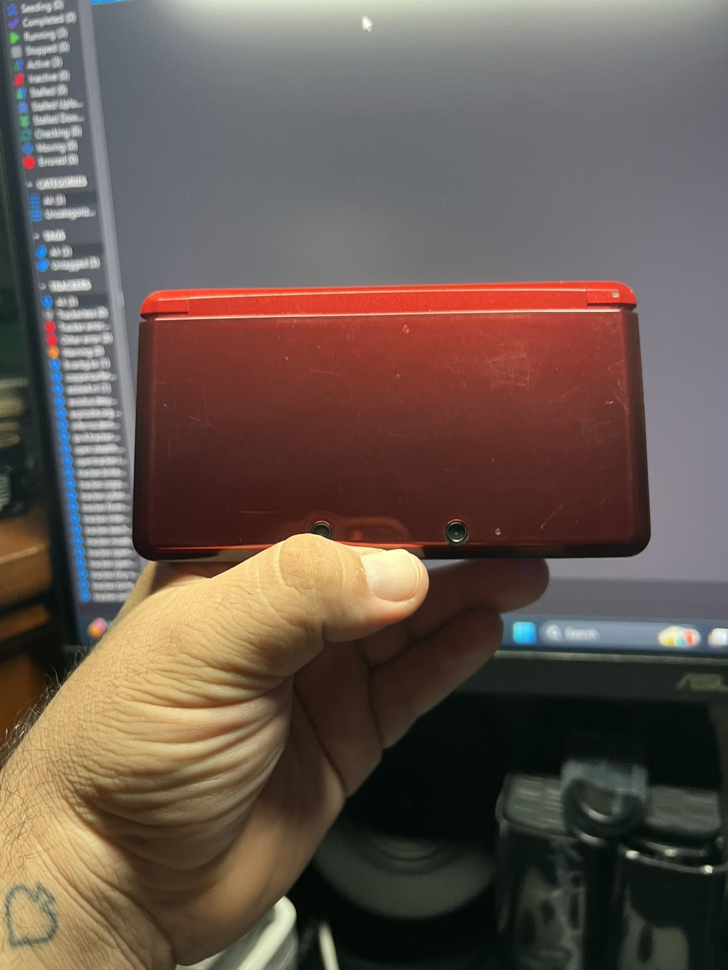 Red Nintendo 3DS