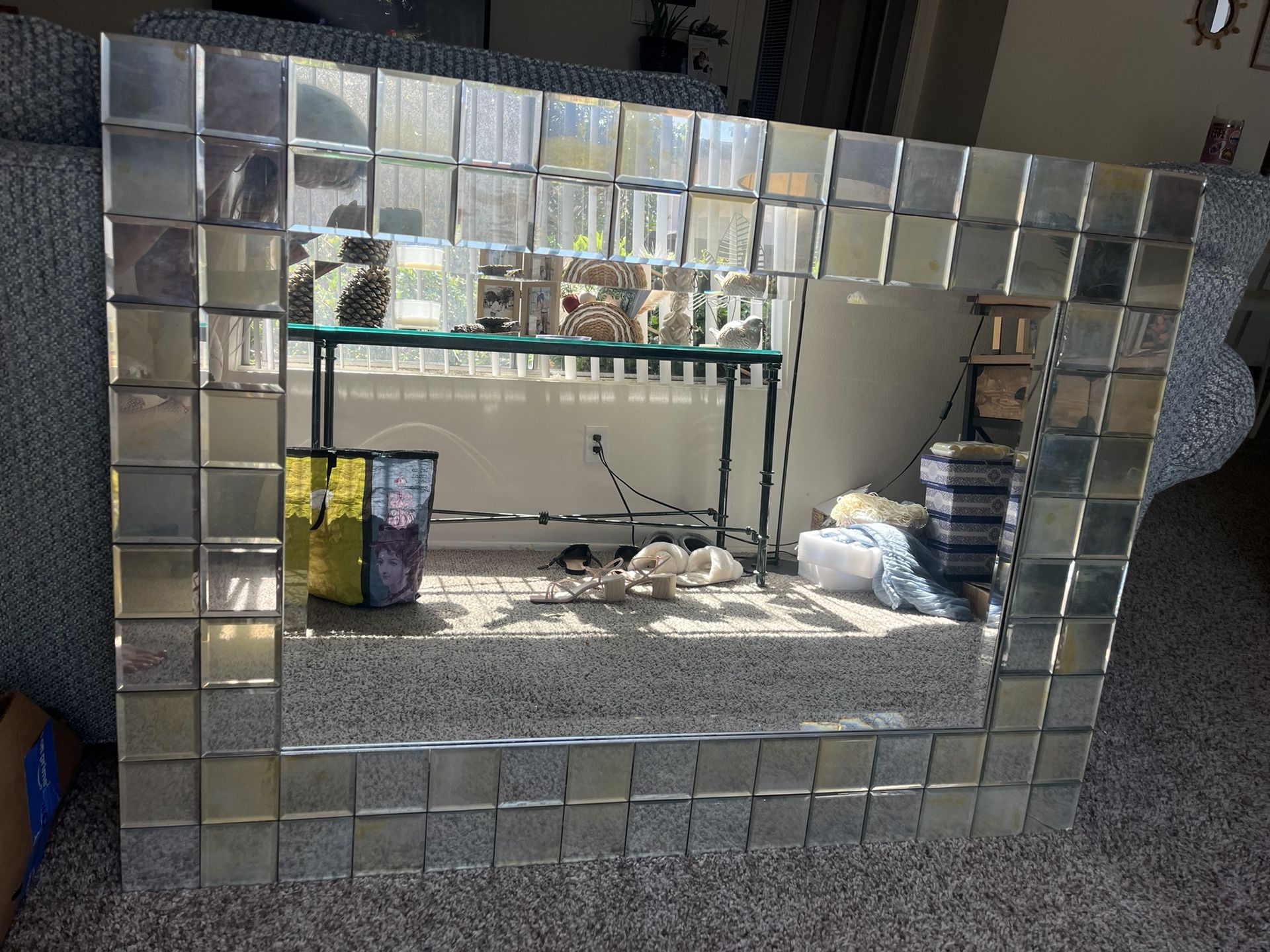 Mirror 