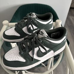 nike dunk low green and white size 5