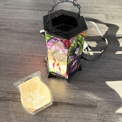 NEW Scentsy Disney Villains wax warmer