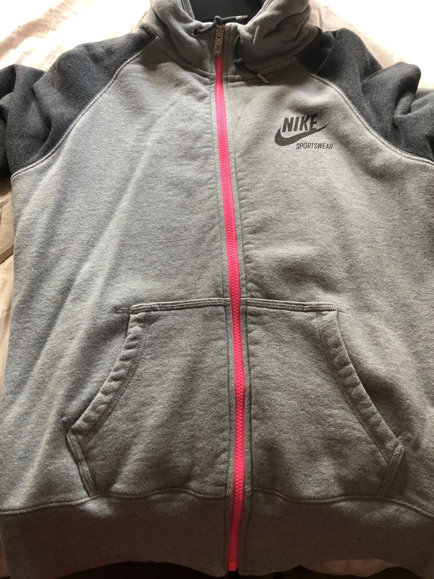 Nike hoodie women’s