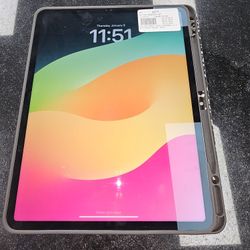 Ipad Pro 12.9" 5th Gen. 128gb, No Charger. WIFI/CELLULAR. ASK FOR RYAN. #4(contact info removed)2-01