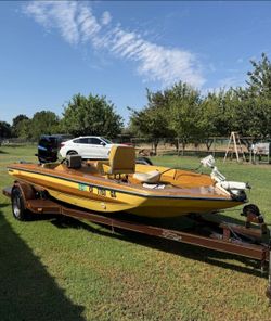 Boat for sale  1979 ---6 seater.