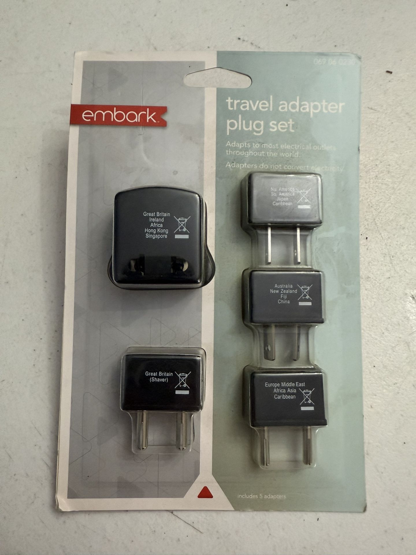 EMBARK TRAVEL ADAPTER PLUG SET