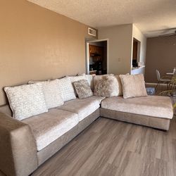 Sectional 2-piece Sofa