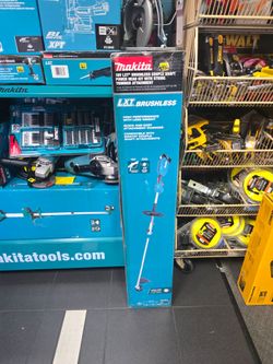 MAKITA18V  LXT BRUSHLESS COUPLE SHAFT POWER HEAD KIT WITH STRING TRIMMER ATTACHMENT