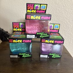 NeeDoh Cubes