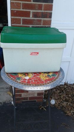 Vintage coleman cooler