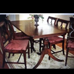 Dunkin fhyfe style Dining Room Set