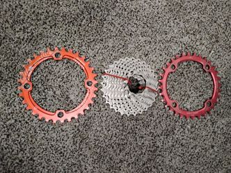 2 32T Chainrings 1 10 speed cassette