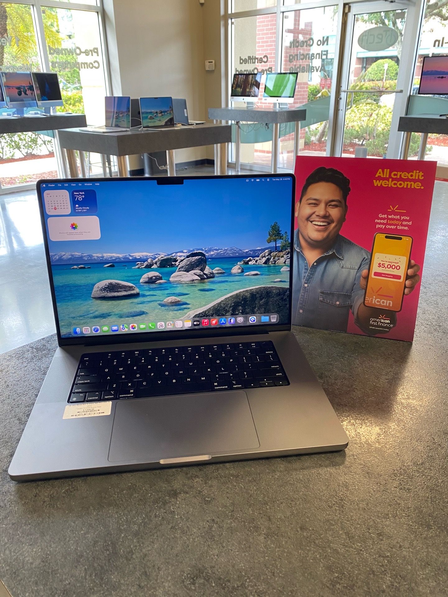16β MacBook Pro 3.2GHz M1 Pro - Great Price!