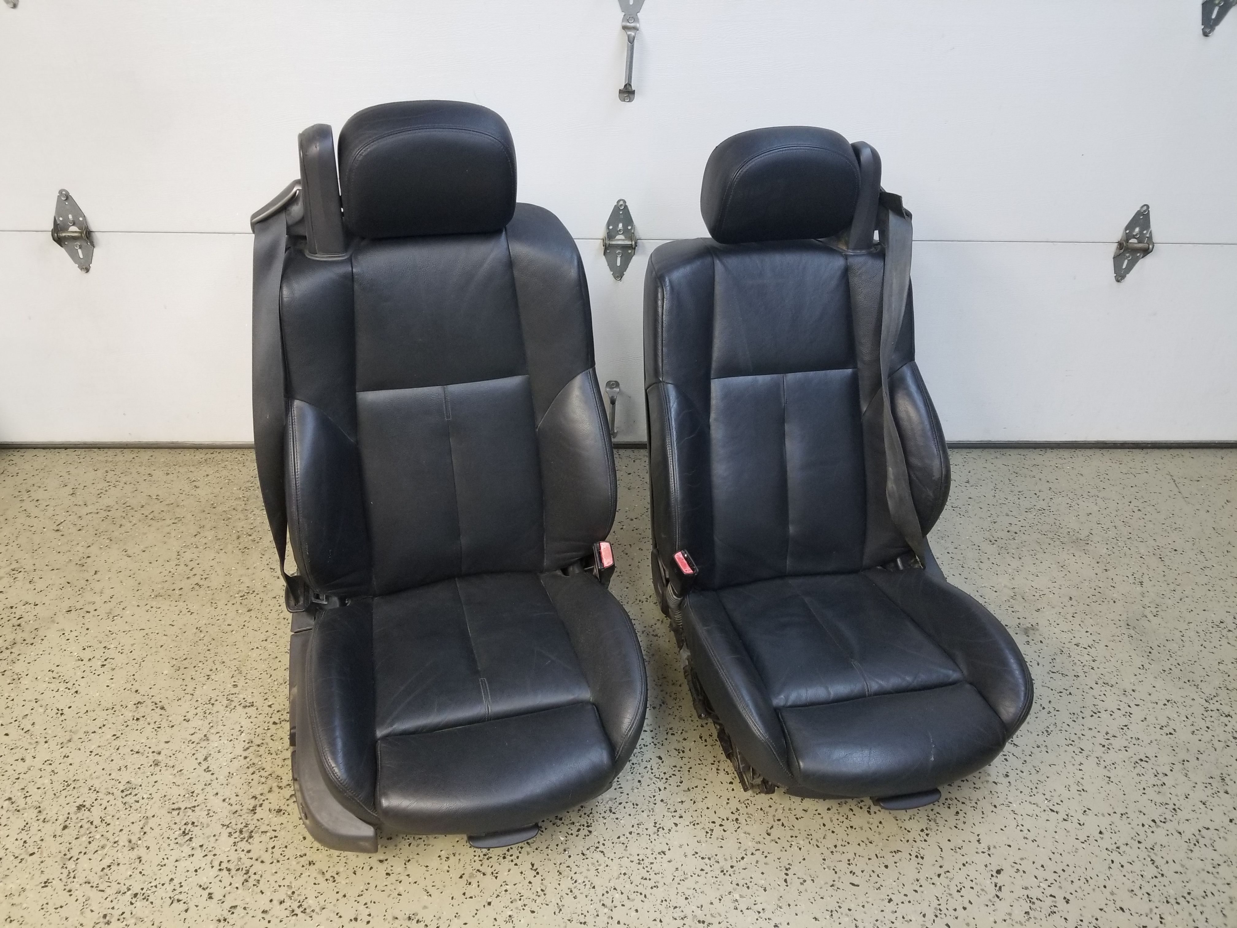2004 BMW 645ci black leather seats
