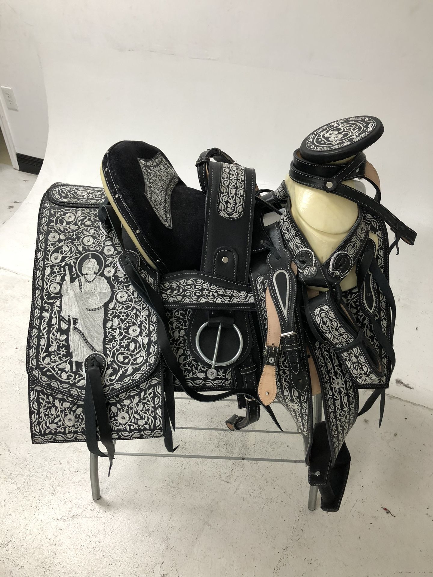 Nueva Montura Charra