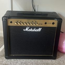 Marshall Mg30fx 30W Combo Amplifier Bundle