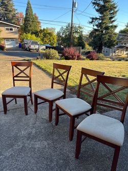 FREE Table and chairs for pickup
