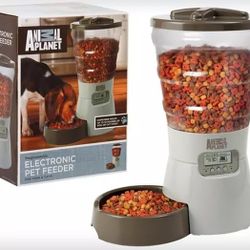 NEW ANIMAL PLANET ELECTRONIC PET FEEDER