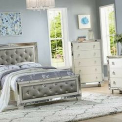 Tufted Brand New Queen Bed