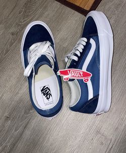 Vans vault