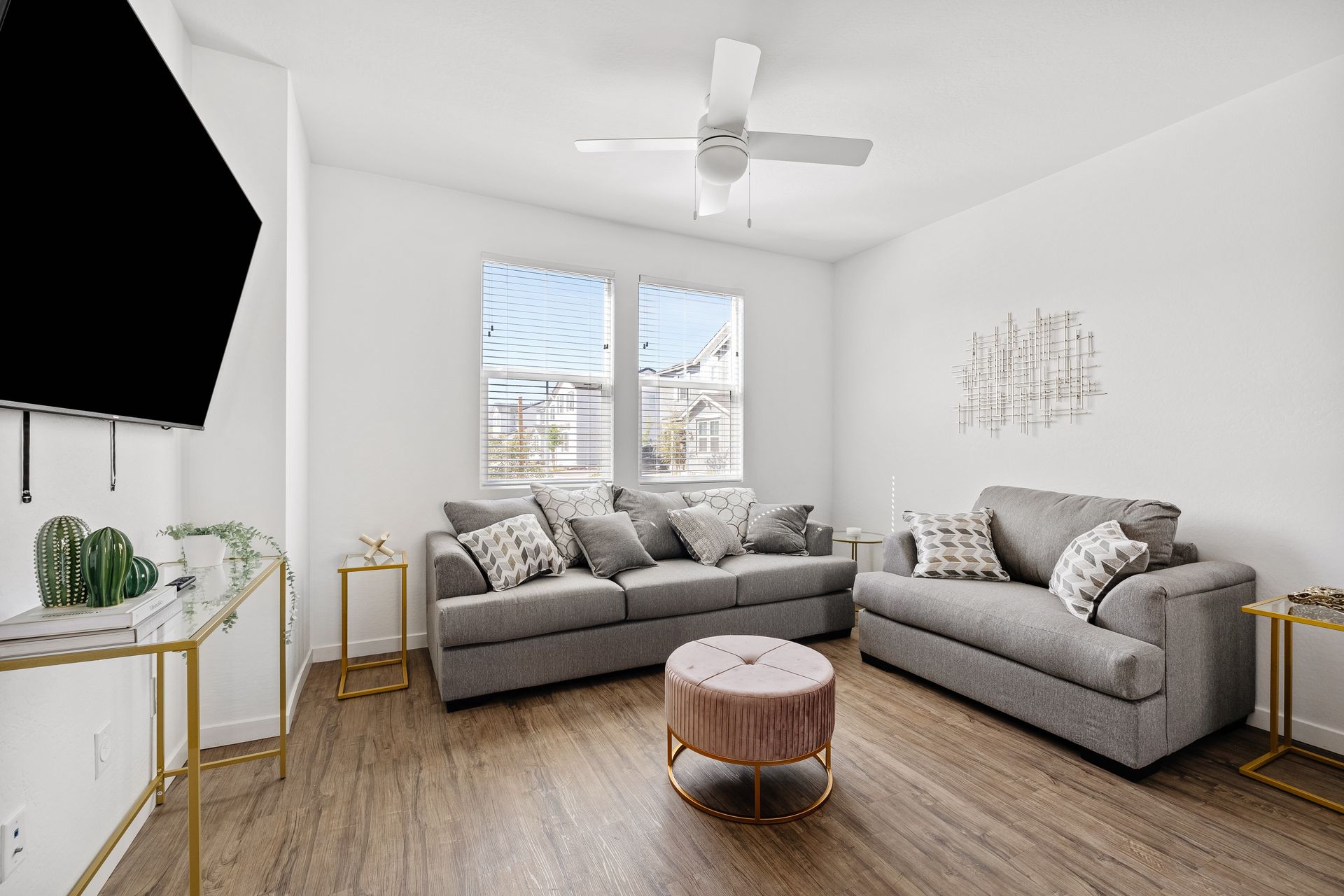 Passport Accent Chair (Justice Stone)