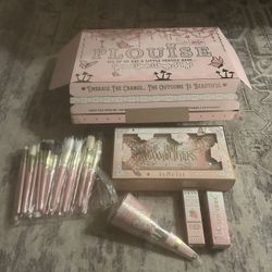 Brand new p Louise Bundle. Great For Valentine’s Day!