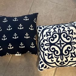 Throw Pillows