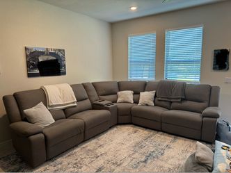 Power Reclining Sectional