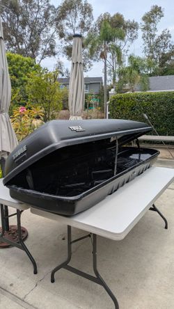 Thule Mountaineer - 17 cubic feet of storage
