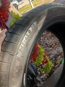 245/45/20 MICHELLIN Tire